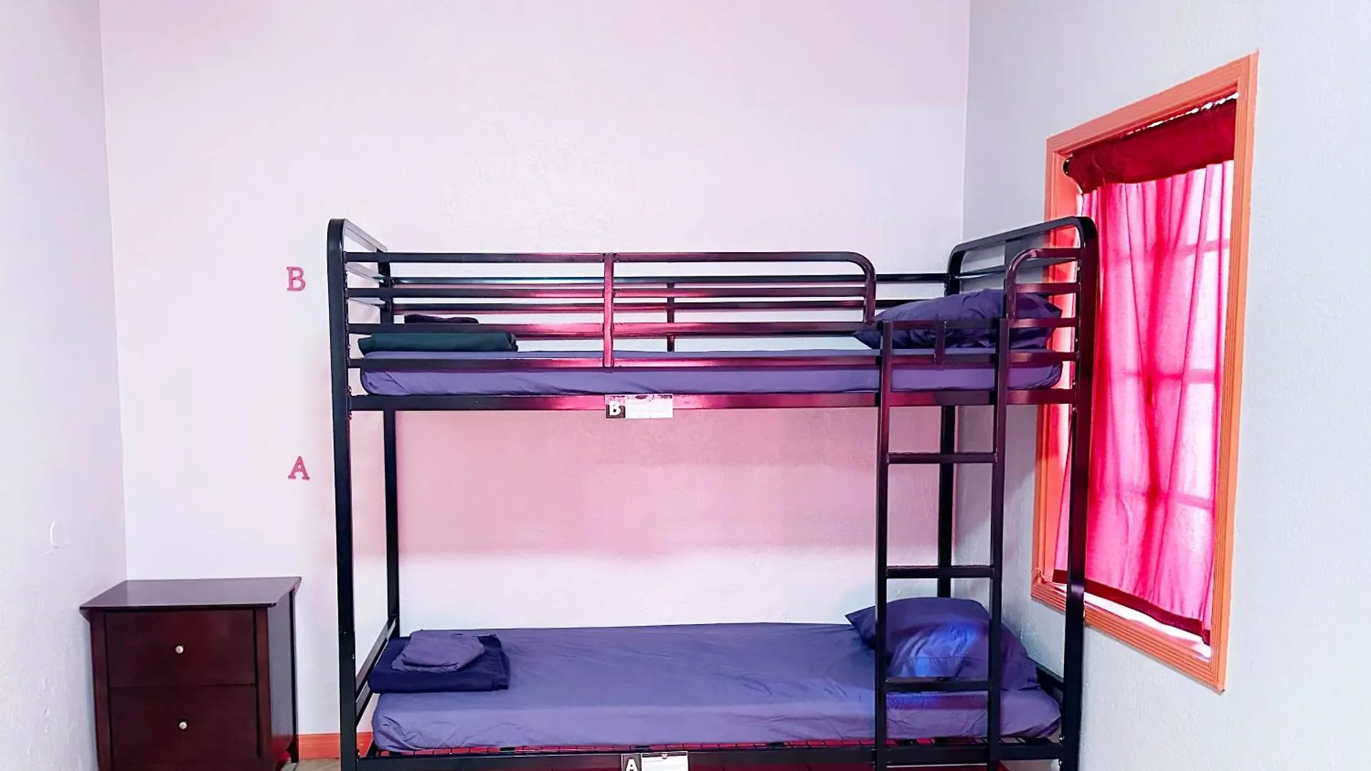 Sin City Hostel Las Vegas